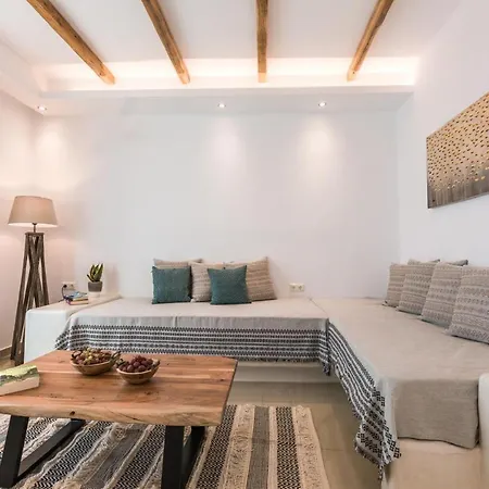 Naxos Grand 4*